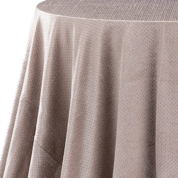 A view from the left on Gemma Ivory table linen